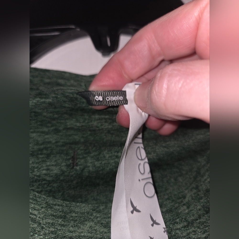 Oiselle Long Sleeve Running Top - Like New - Picture 2 of 5